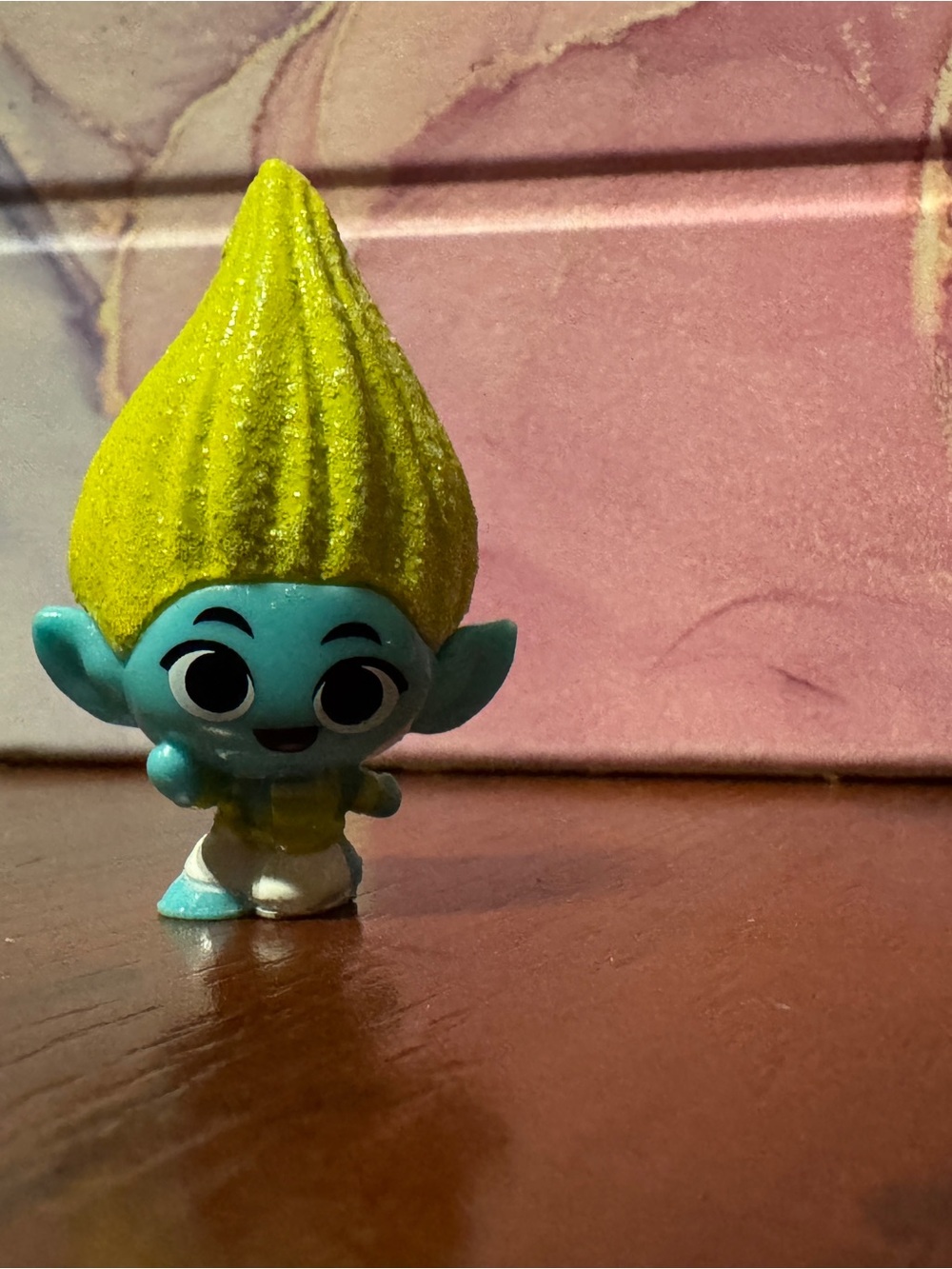 Trolls Mini 1 Inch Figures, Set of 4 - Yellow & Pink Hair Pocket Toys - Picture 3 of 7